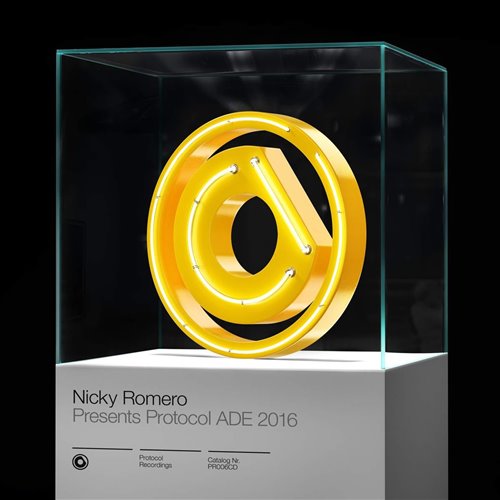 Icolas Julian - Play With Me (Extended Mix)